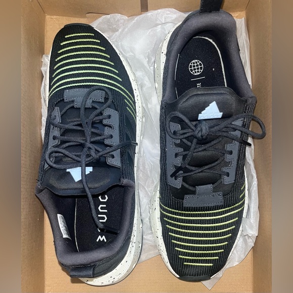 NWOT. MEN'S ADIDAS SWIFT RUN 23 SNEAKERS. SIZE 11. - Picture 4 of 8